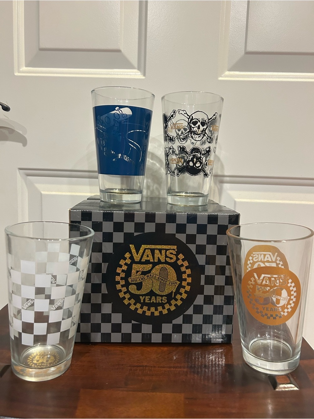 VANS Off The Wall 50th Anniversary Commemorative Pint Glasses Set of 4 with Box